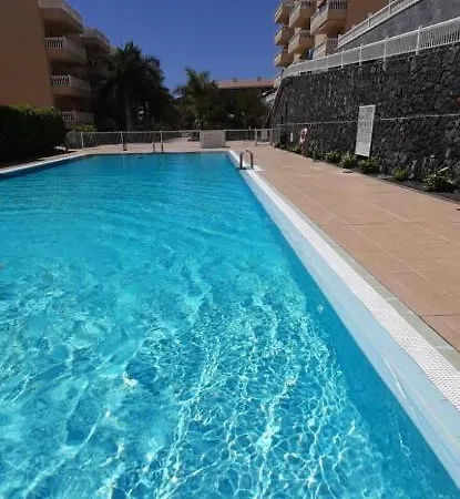 Apartment With Pool
